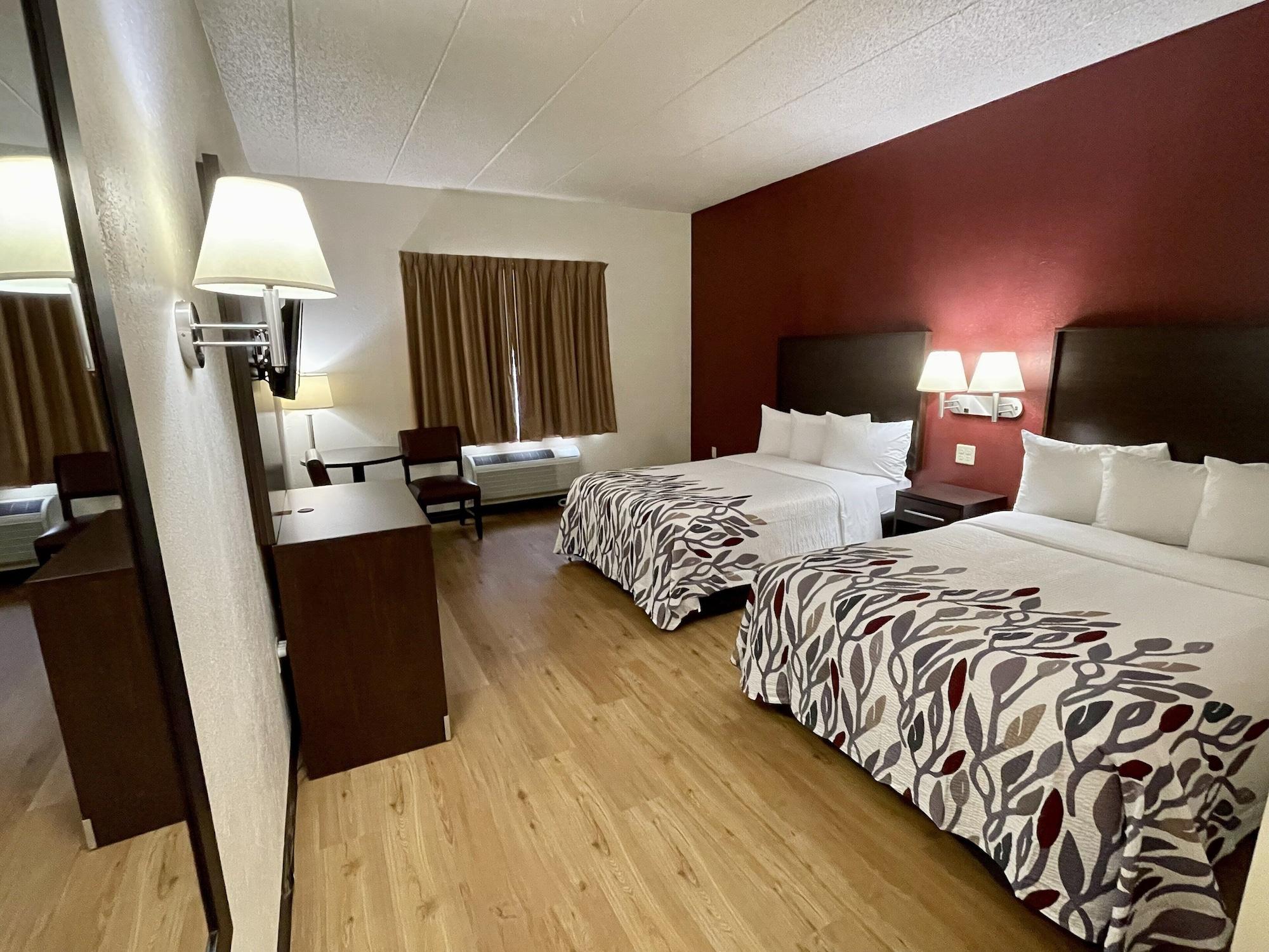 Red Roof Inn Sandusky - Milan Exterior photo